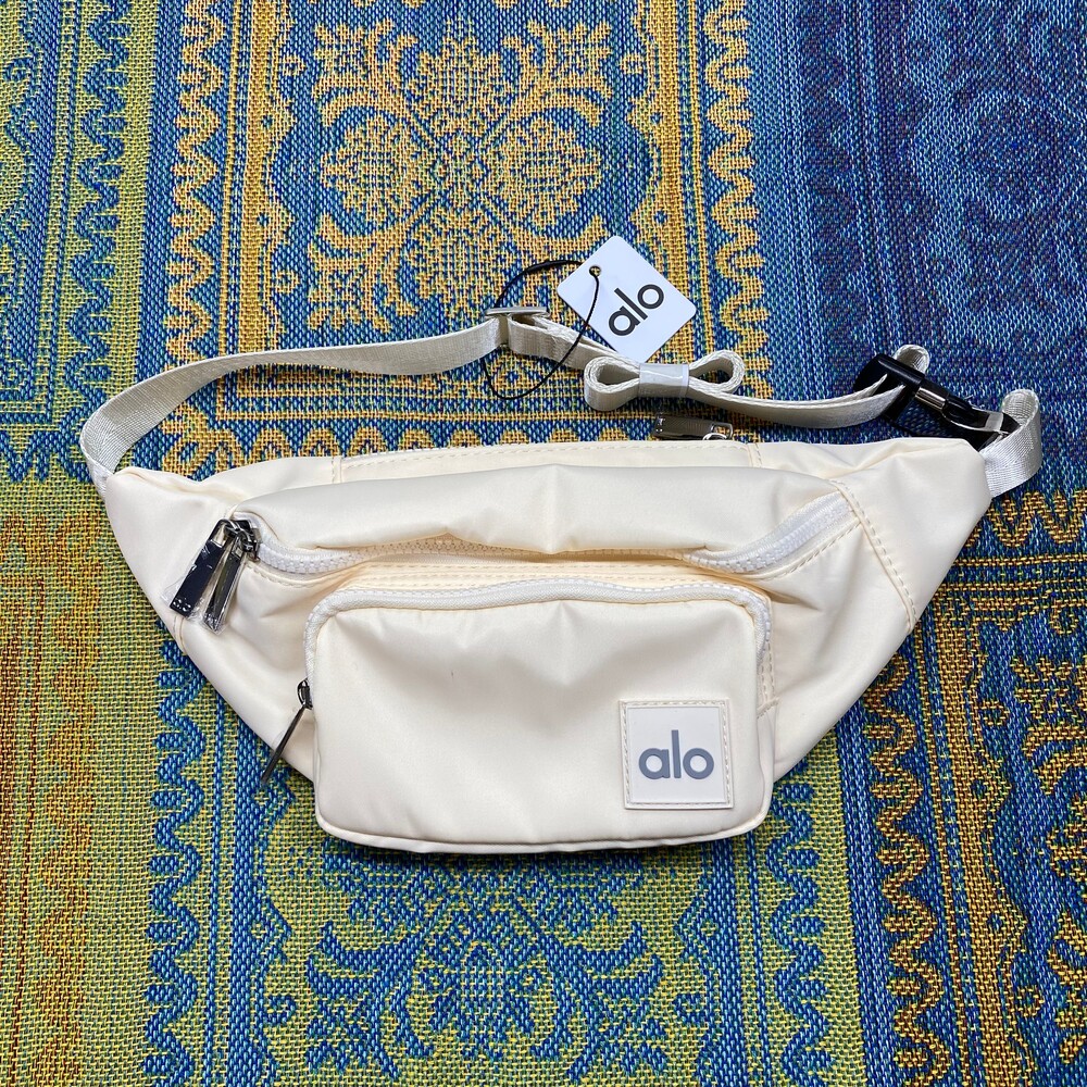 ALO Yoga 3L Convertible Pack - White Nylon Waist Bag
